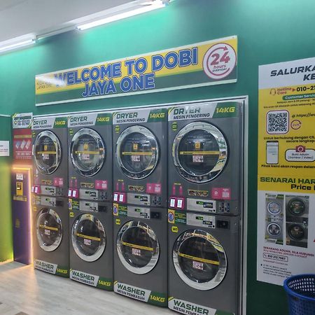 Apartamento Pacific Towers Star Seksyen 13 Pj Jaya One Parking Pool Kitchen Petaling Jaya Exterior foto