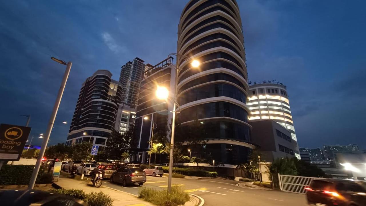 Apartamento Pacific Towers Star Seksyen 13 Pj Jaya One Parking Pool Kitchen Petaling Jaya Exterior foto
