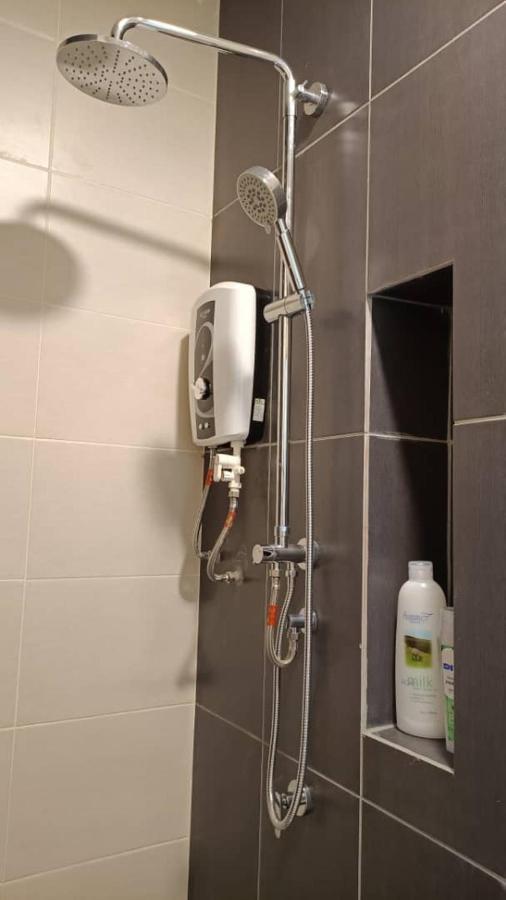 Apartamento Pacific Towers Star Seksyen 13 Pj Jaya One Parking Pool Kitchen Petaling Jaya Exterior foto